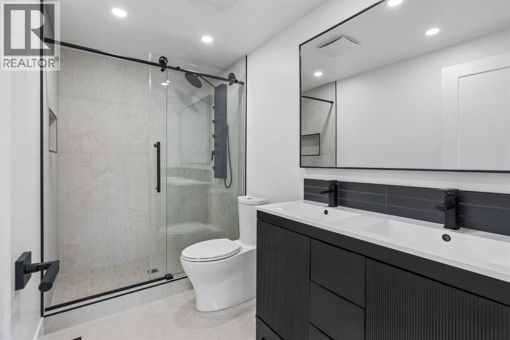 111 Canata Close SW, Calgary, Alberta  T2W 1P8 - Photo 34 - A2329814