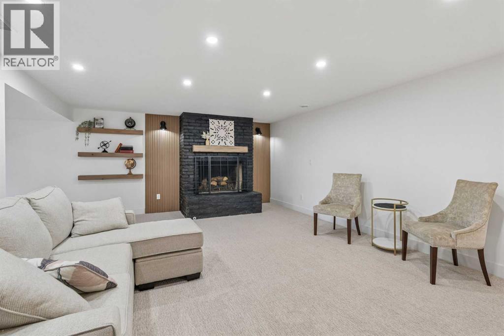 111 Canata Close SW, Calgary, Alberta  T2W 1P8 - Photo 37 - A2329814