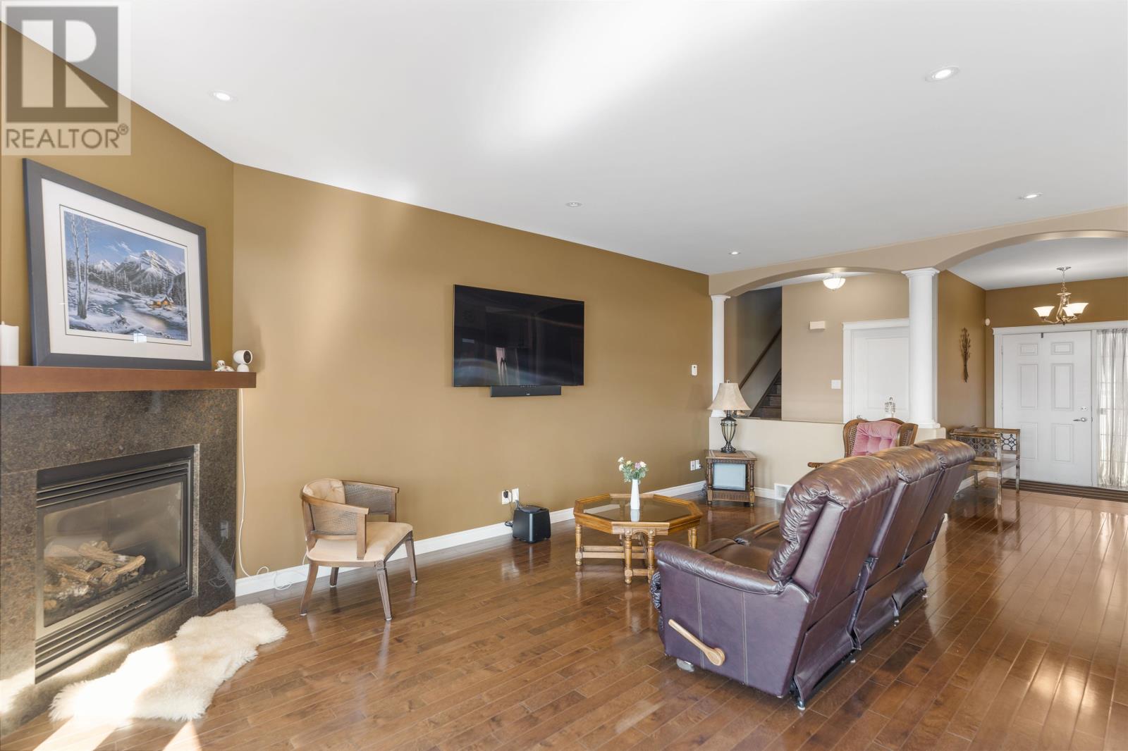 706 Weiler Blvd, Thunder Bay, Ontario  P7C 0A7 - Photo 2 - TB2602258