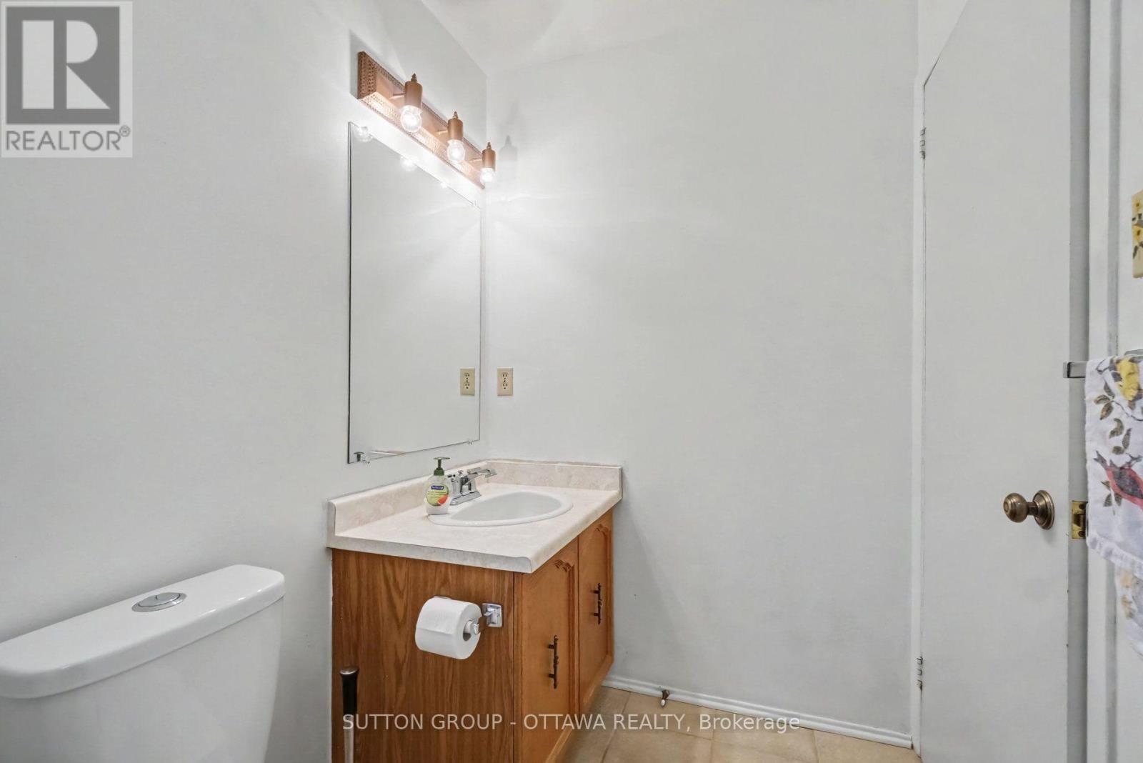 792 Harlequin Crescent, Ottawa, Ontario  K1E 2P3 - Photo 15 - X13696418