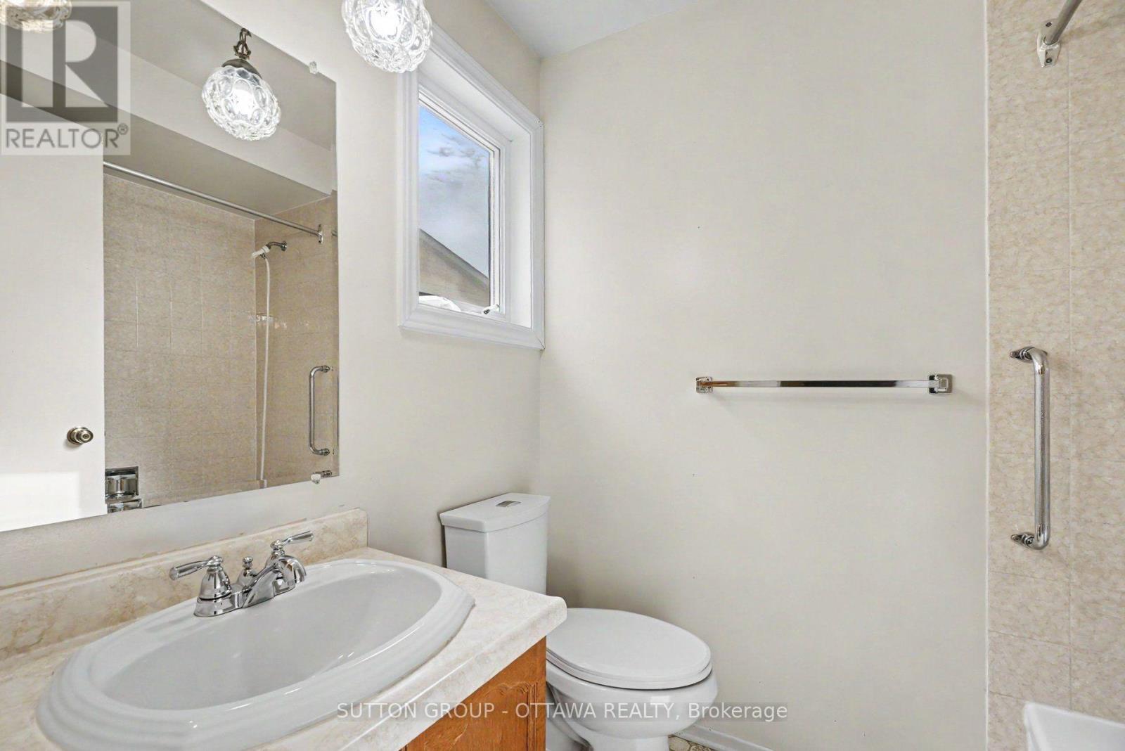 792 Harlequin Crescent, Ottawa, Ontario  K1E 2P3 - Photo 19 - X13696418