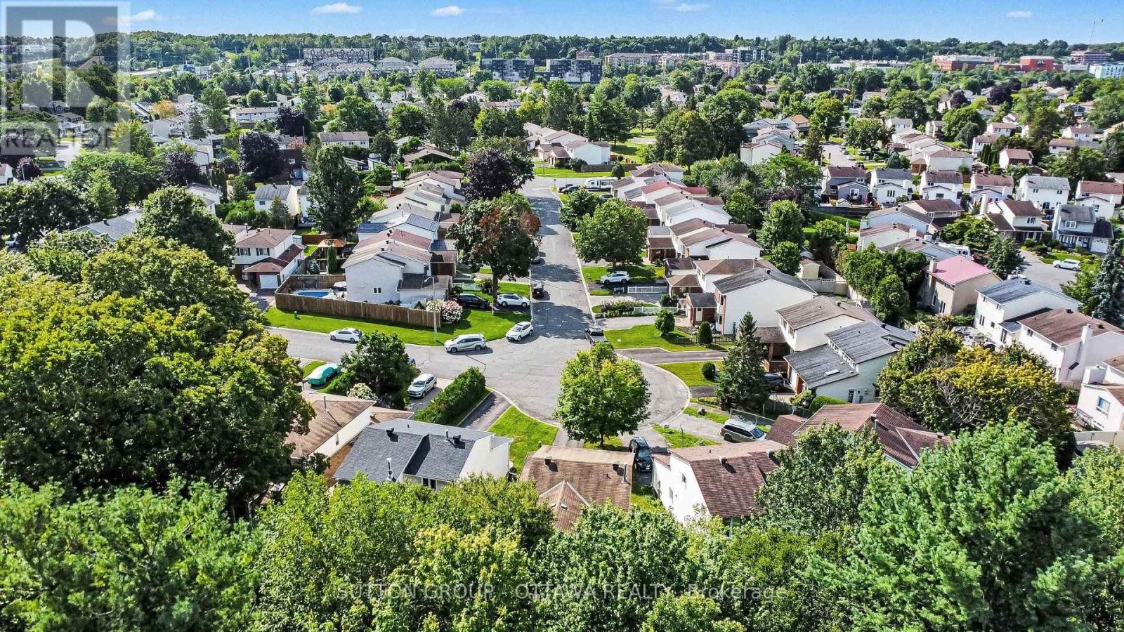 792 Harlequin Crescent, Ottawa, Ontario  K1E 2P3 - Photo 3 - X13696418