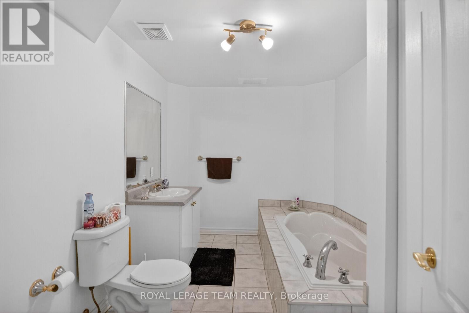 5472 Wicklow Drive, Ottawa, Ontario  K4M 1C4 - Photo 37 - X13696430