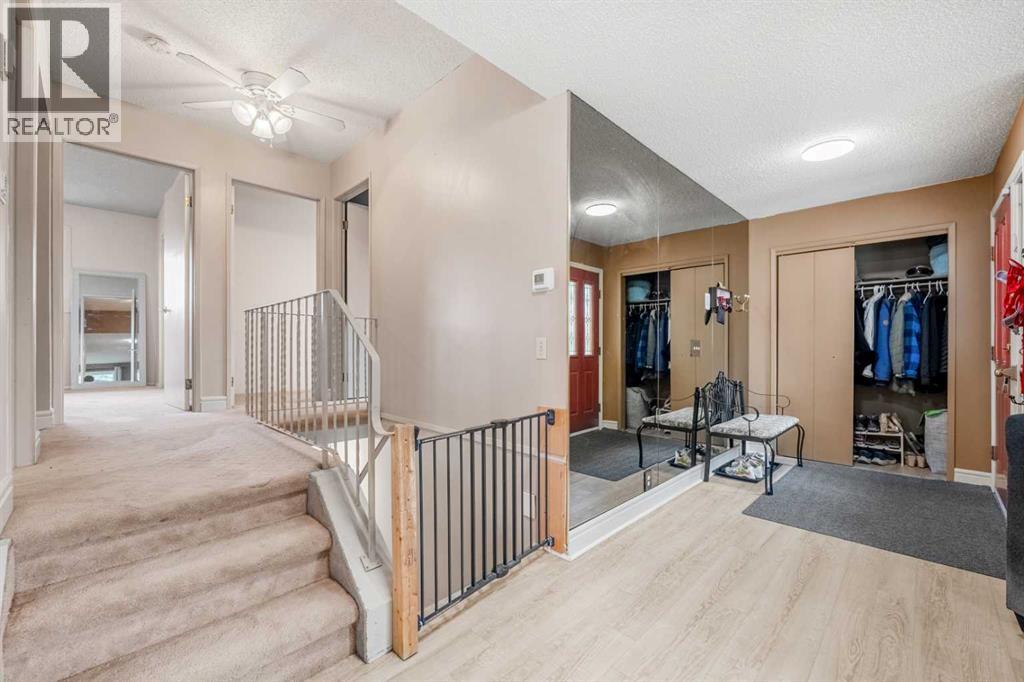 20 Bedwood Hill NE, Calgary, Alberta  T3K 1L9 - Photo 11 - A2335316