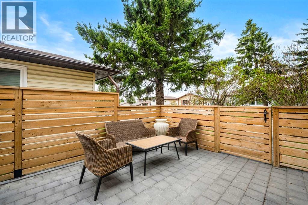 20 Bedwood Hill NE, Calgary, Alberta  T3K 1L9 - Photo 2 - A2335316