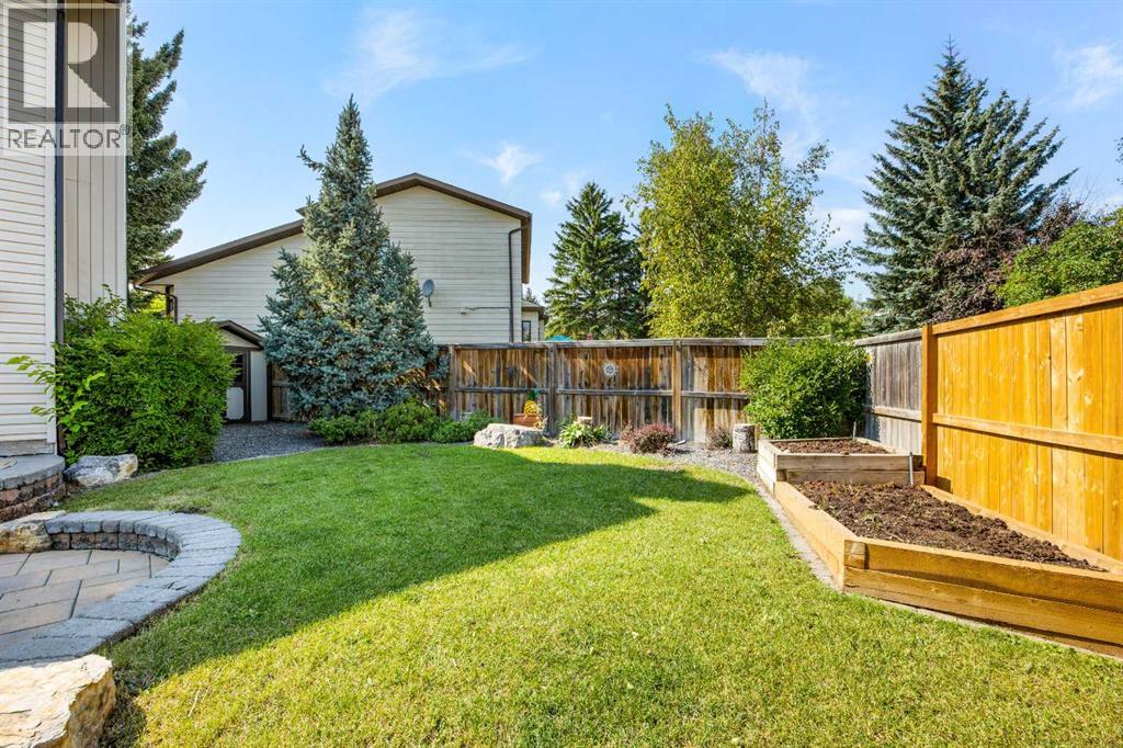 8 Millside Court SW, Calgary, Alberta  T2Y 2P5 - Photo 10 - A2338338