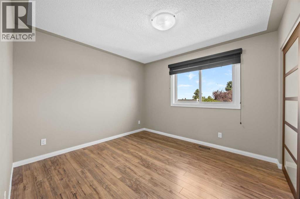 8 Millside Court SW, Calgary, Alberta  T2Y 2P5 - Photo 42 - A2338338