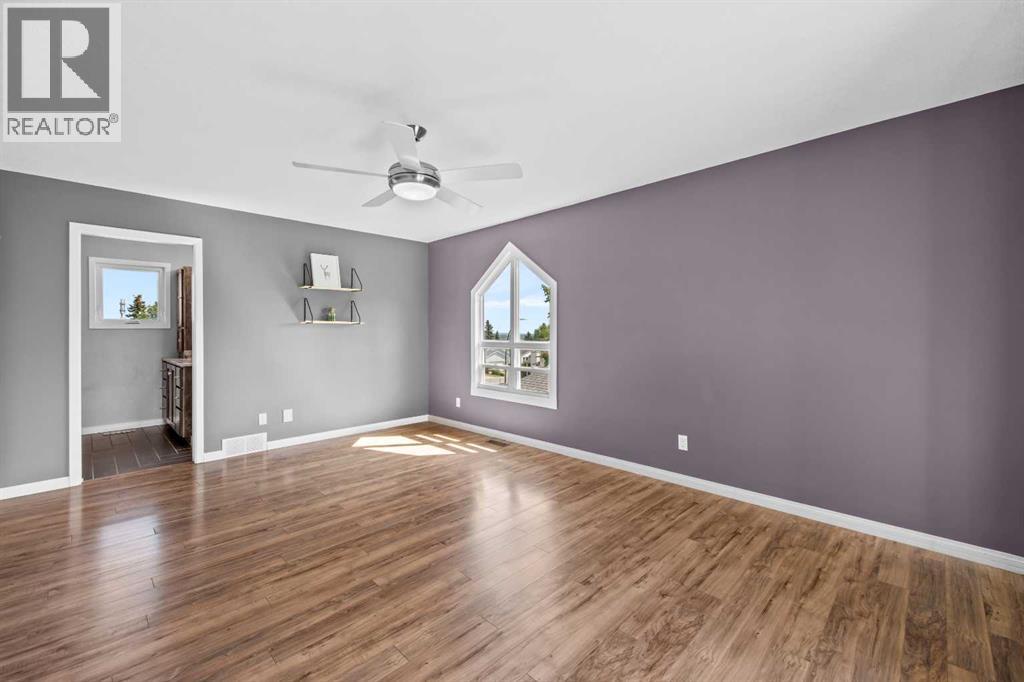 8 Millside Court SW, Calgary, Alberta  T2Y 2P5 - Photo 33 - A2338338