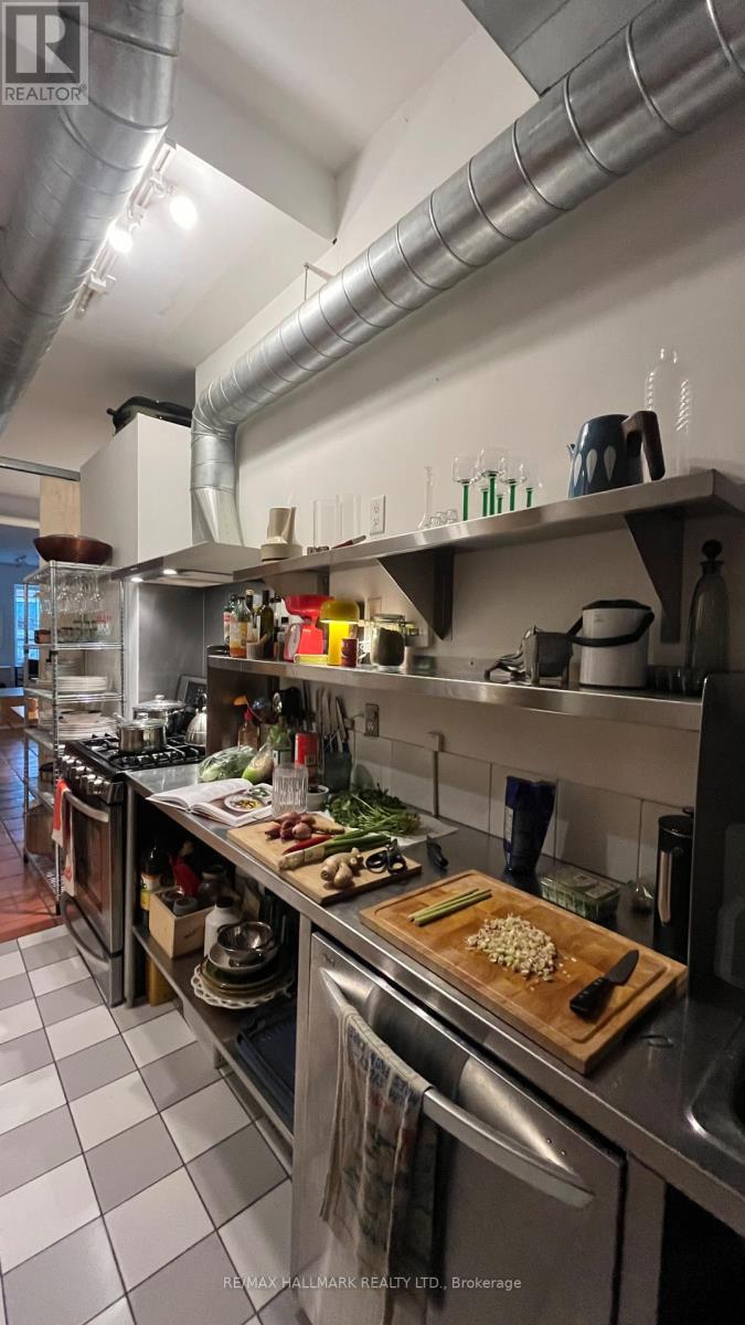 200 - 173 King Street E, Toronto, Ontario  M5A 1J4 - Photo 17 - C13696362