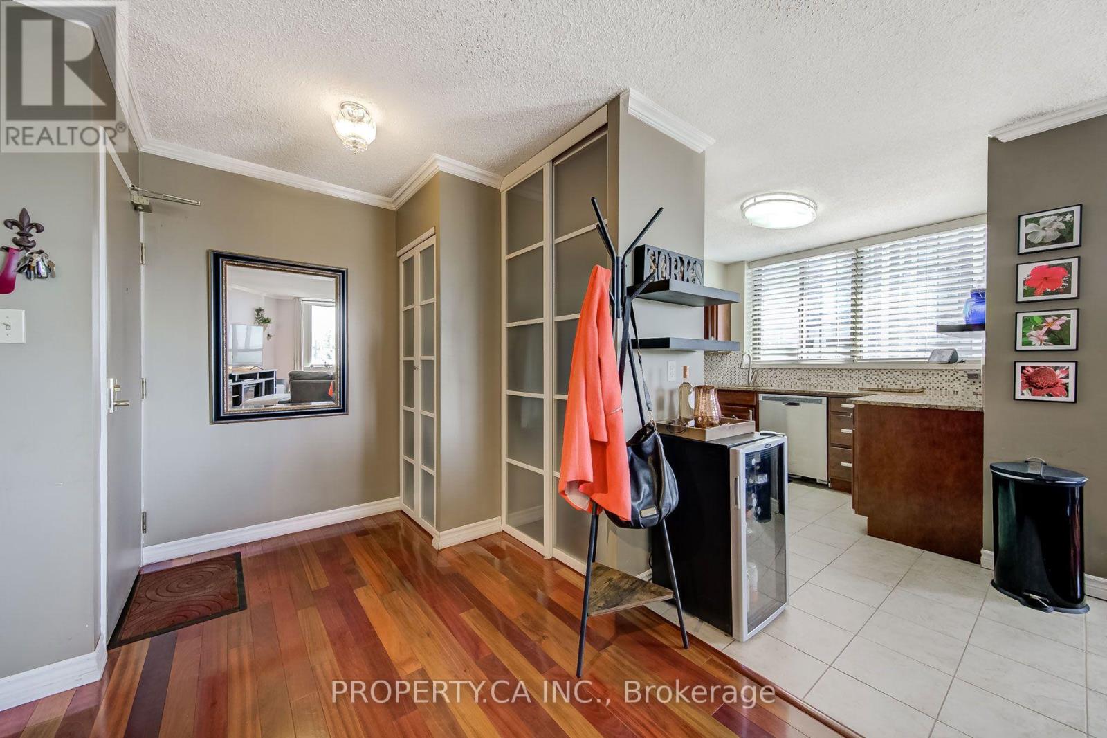 302 - 270 Queens Quay W, Toronto, Ontario  M5J 2N4 - Photo 12 - C13696386