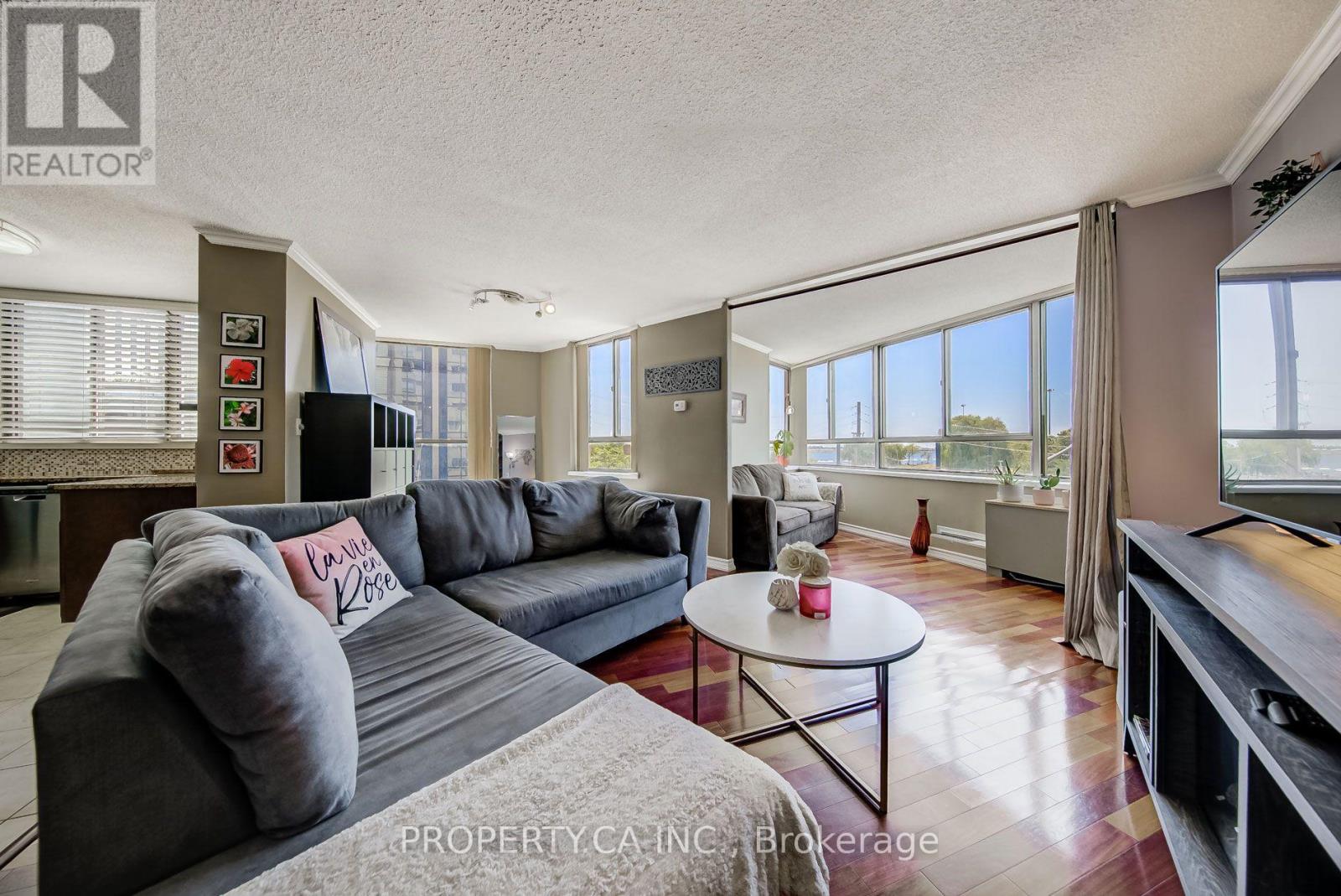 302 - 270 Queens Quay W, Toronto, Ontario  M5J 2N4 - Photo 5 - C13696386