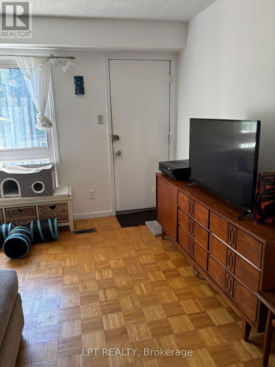 167 - 275 Broadview Avenue, Toronto, Ontario  M4M 3H5 - Photo 3 - E13696392