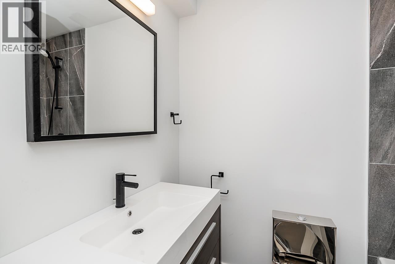 5225 Woodsworth Street, Burnaby, British Columbia  V5G 1S5 - Photo 22 - R3157524