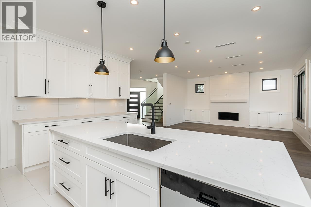 5225 Woodsworth Street, Burnaby, British Columbia  V5G 1S5 - Photo 7 - R3157524