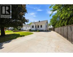 1477 BAXTER AVENUE, Sarnia, Ontario