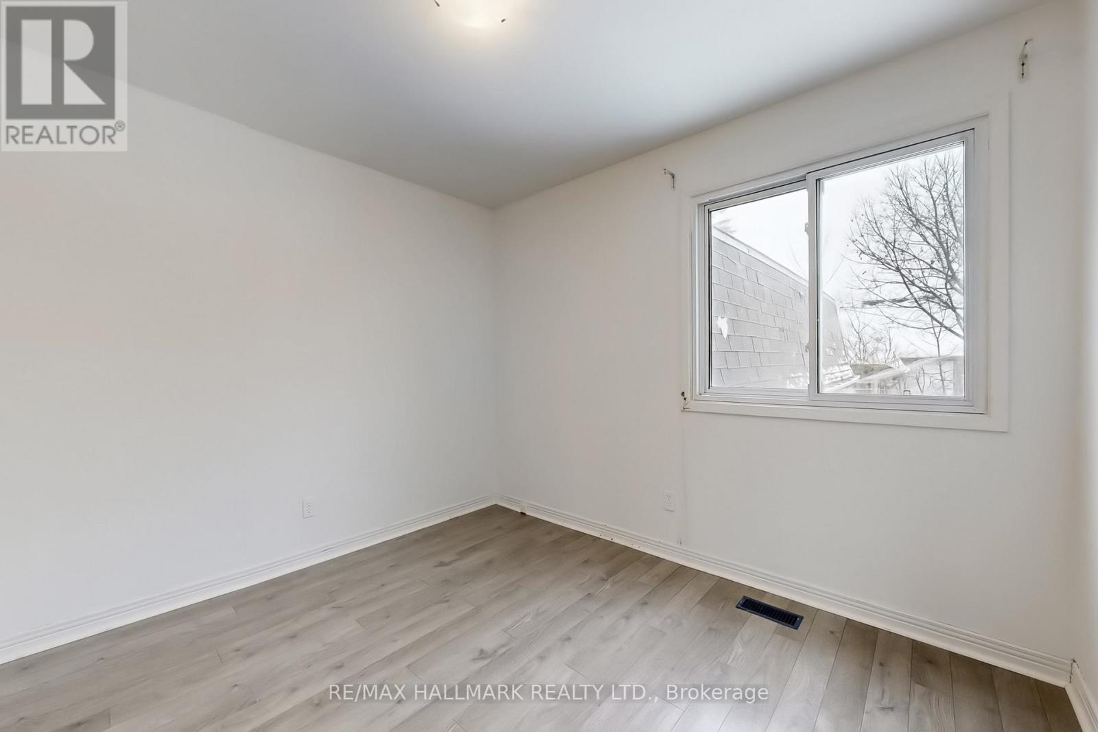 1022 Janette Street, Newmarket, Ontario  L3Y 3C5 - Photo 21 - N13696380