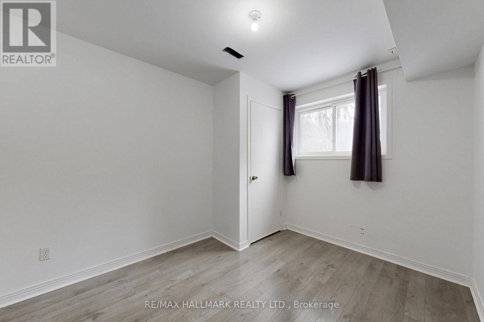 1022 Janette Street, Newmarket, Ontario  L3Y 3C5 - Photo 38 - N13696380