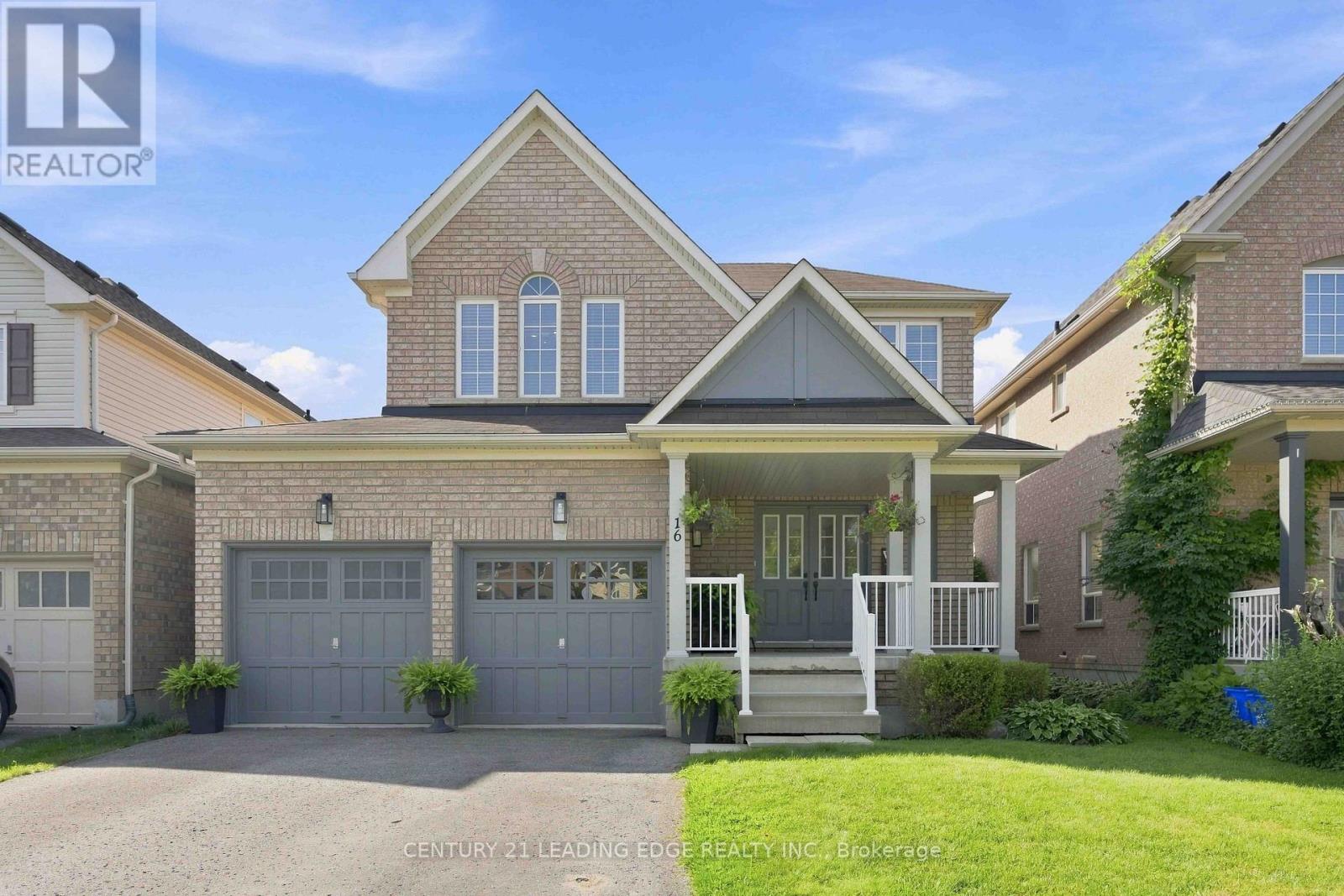 16 BOLSTER LANE, Uxbridge, Ontario