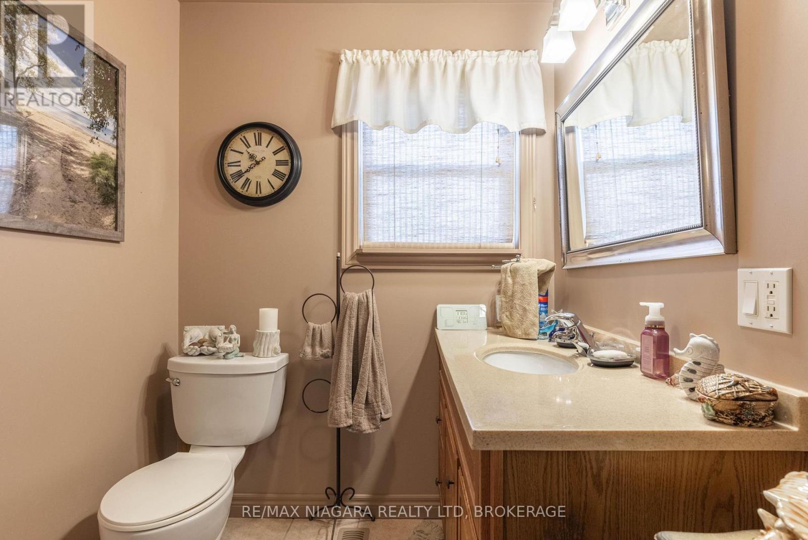 42 Douglas Street, Fort Erie, Ontario  L2A 3W5 - Photo 11 - X13681616