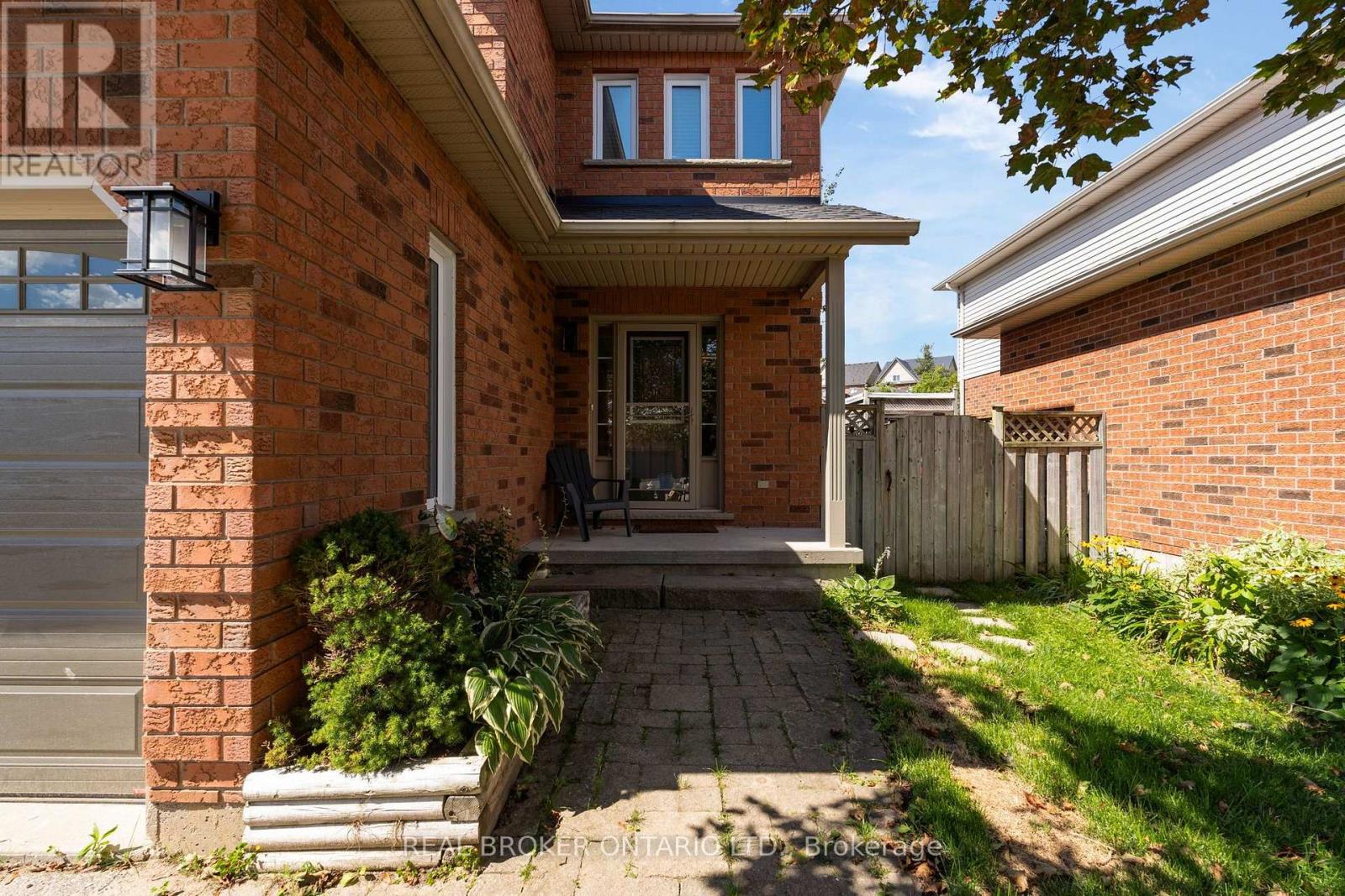 64 Vanessa Drive, Orillia, Ontario L3V 7X1 - Photo 4 - S13696376