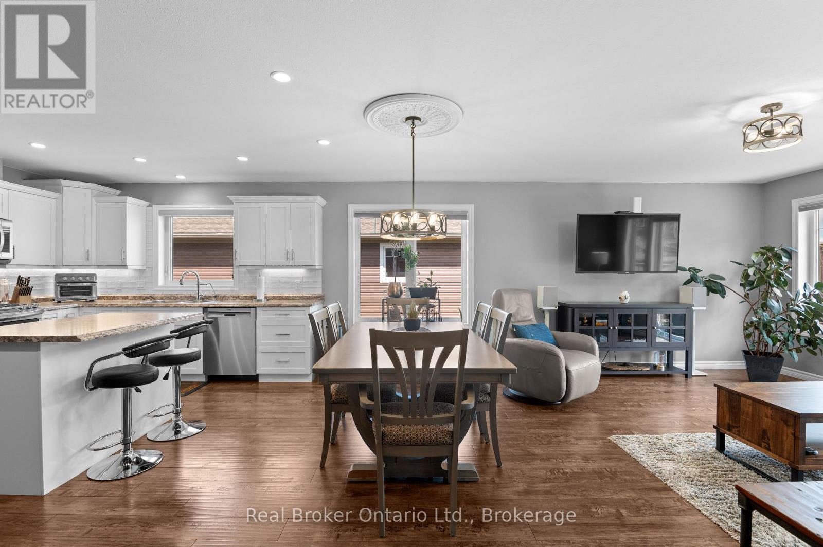 157 Clyde Street, Morris Turnberry, Ontario  N0G 1G0 - Photo 9 - X13696396