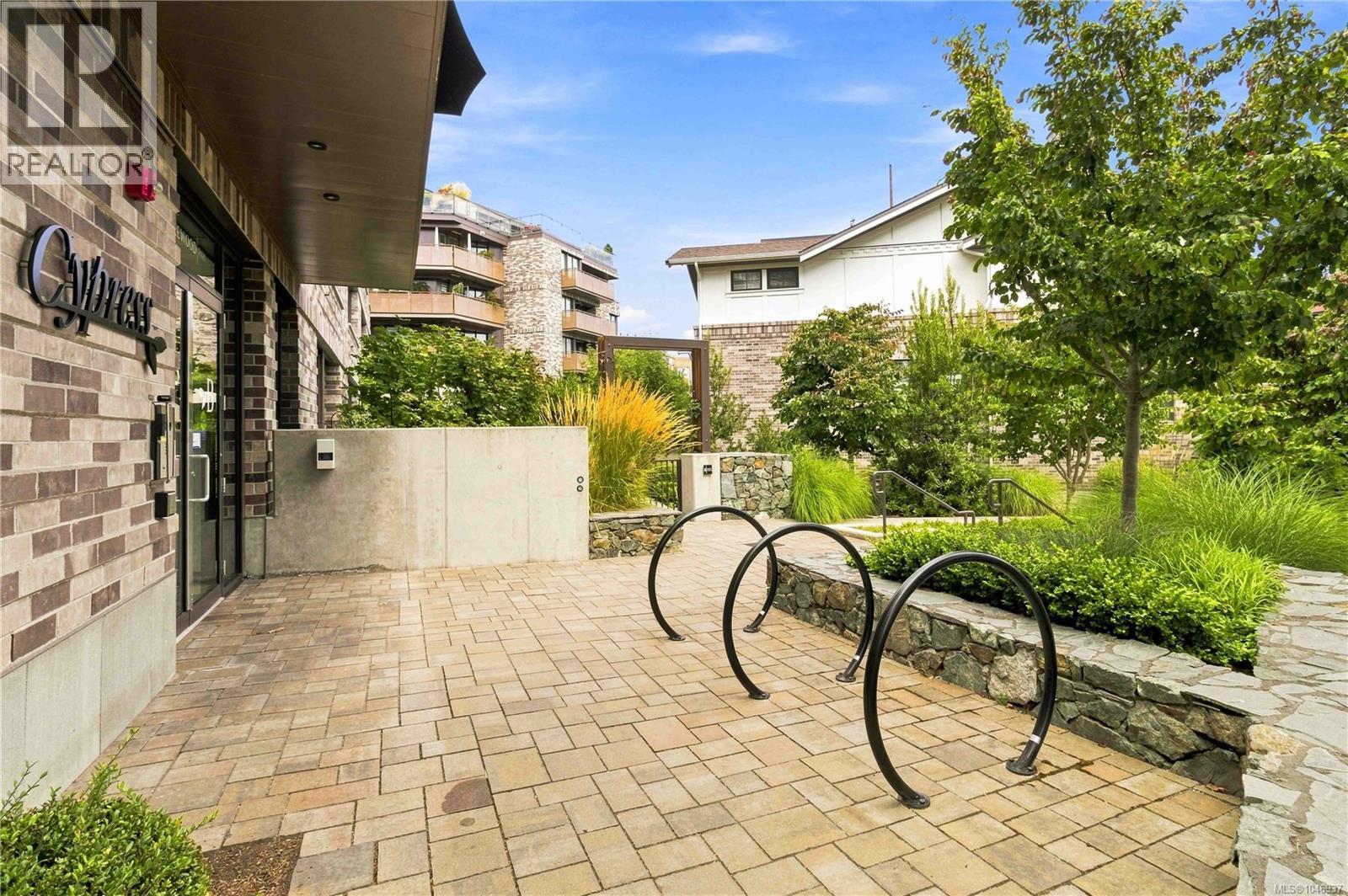 303 1018 Pentrelew Pl, Victoria, British Columbia  V8V 4J6 - Photo 48 - 1046937