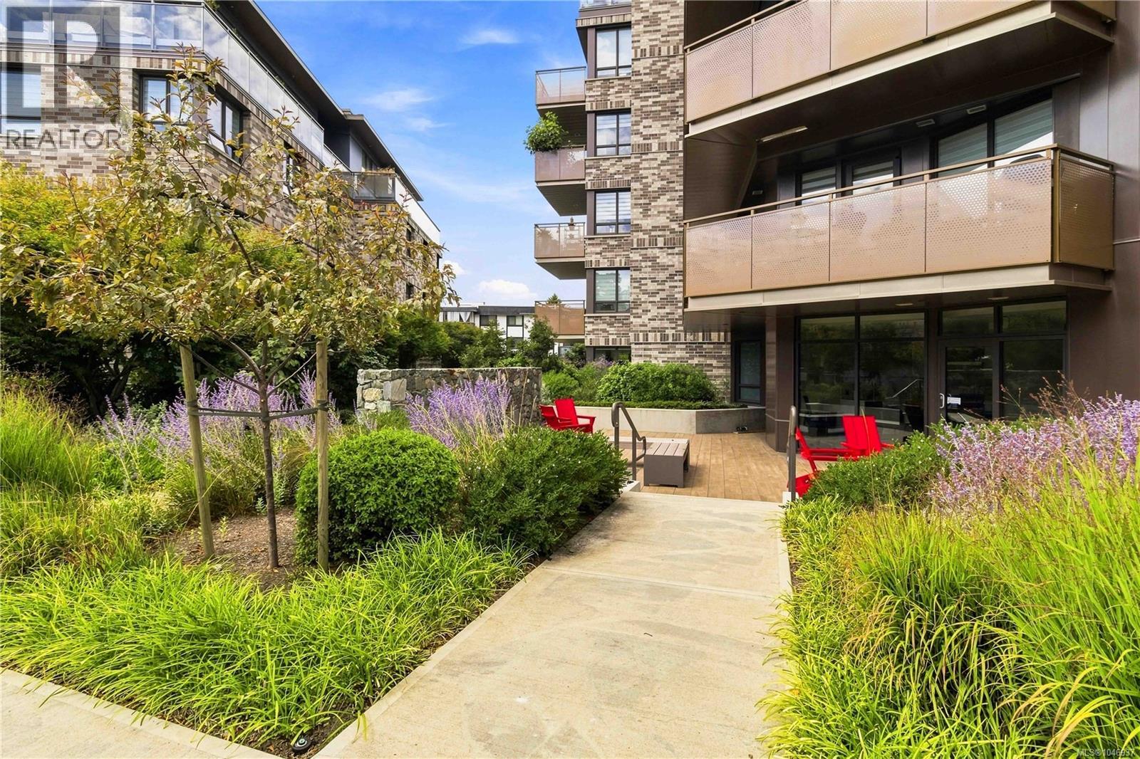 303 1018 Pentrelew Pl, Victoria, British Columbia  V8V 4J6 - Photo 47 - 1046937