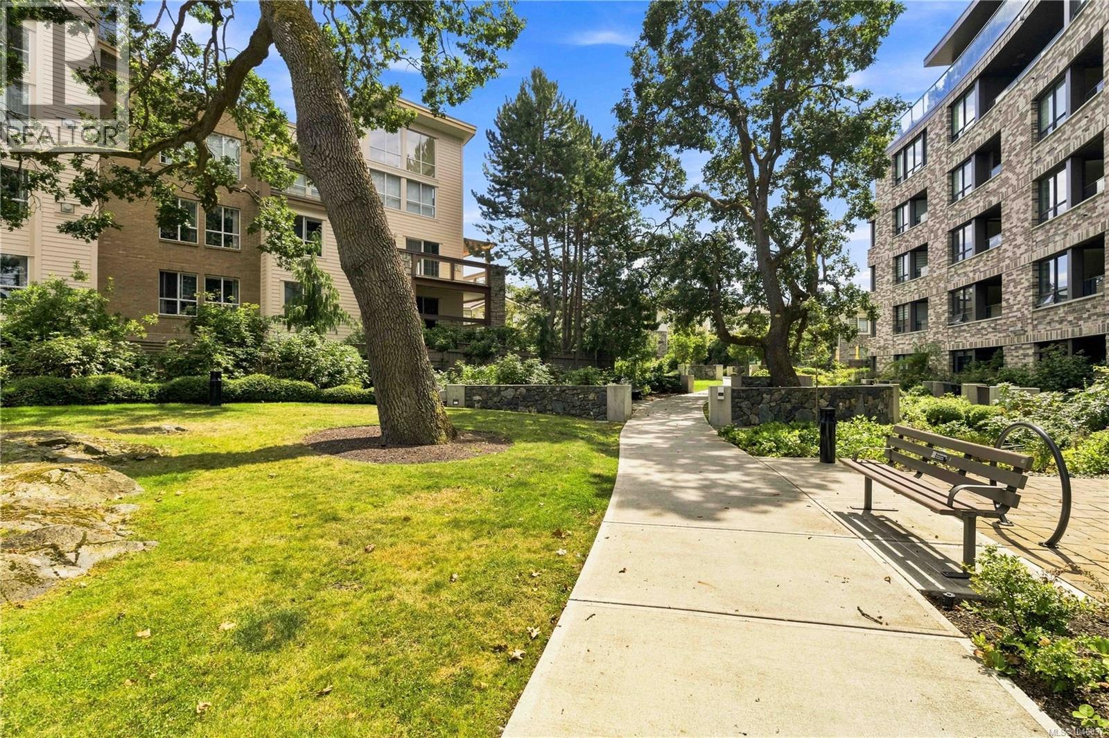 303 1018 Pentrelew Pl, Victoria, British Columbia  V8V 4J6 - Photo 49 - 1046937