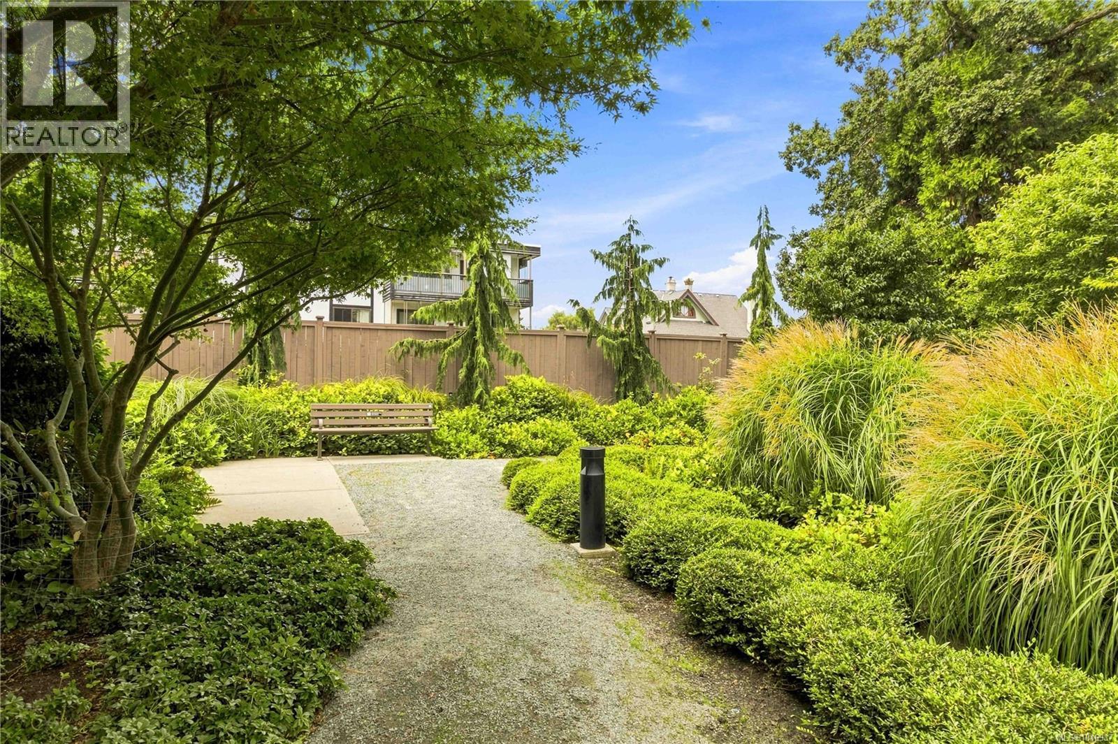 303 1018 Pentrelew Pl, Victoria, British Columbia  V8V 4J6 - Photo 52 - 1046937