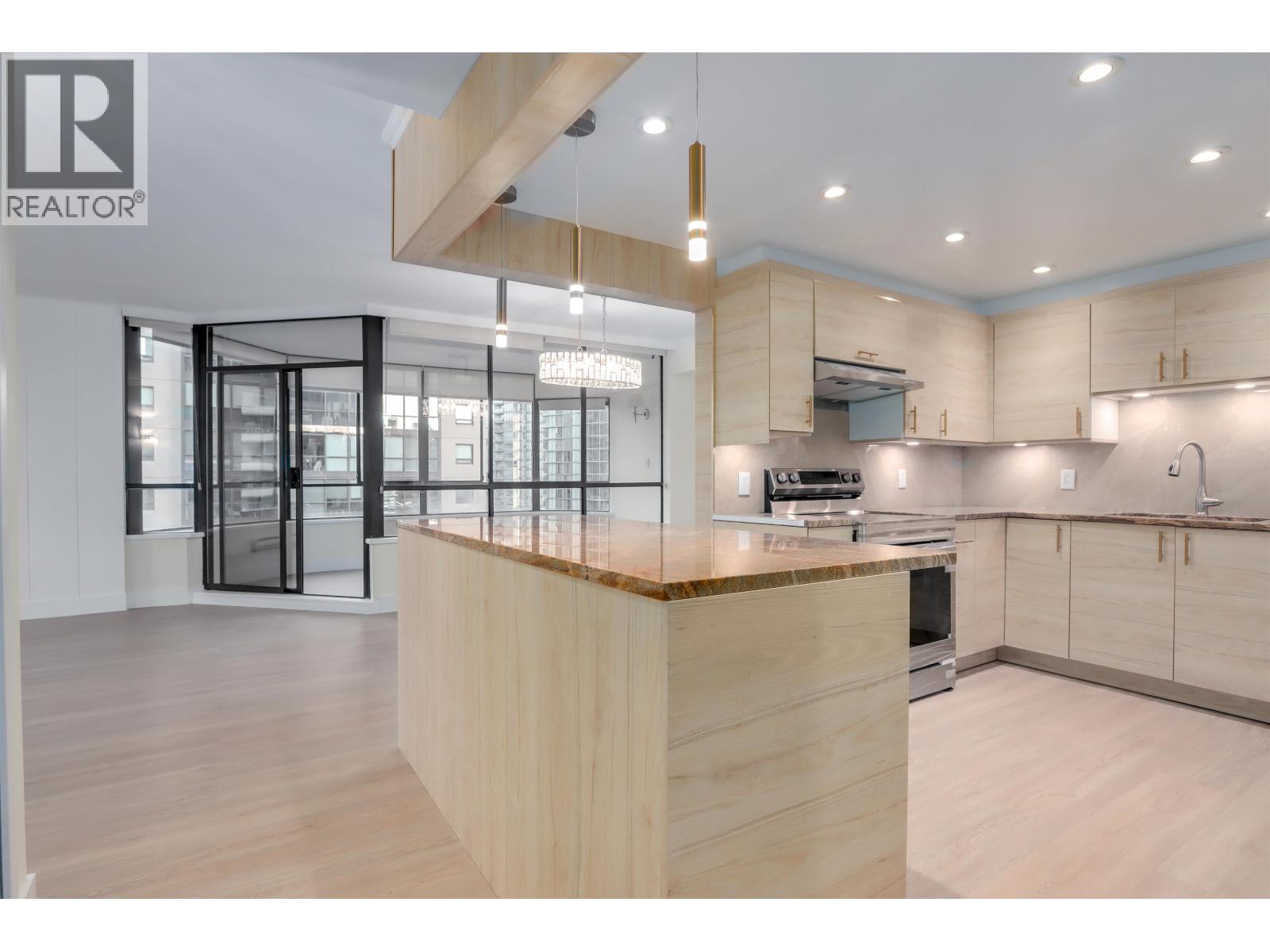 701 738 Broughton Street, Vancouver, British Columbia  V6G 3A7 - Photo 2 - R3157439