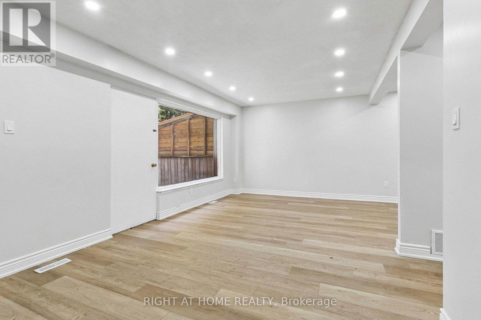 29 Cheatham Place, Toronto, Ontario  M1B 1C1 - Photo 11 - E13694352