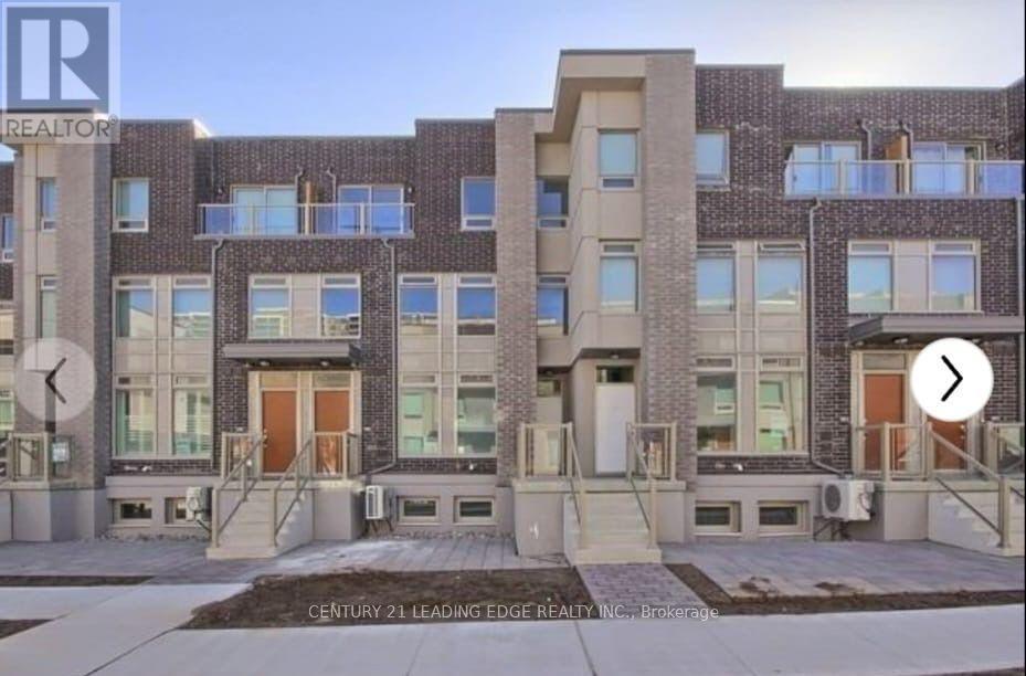 239 - 11 APPLEWOOD LANE
