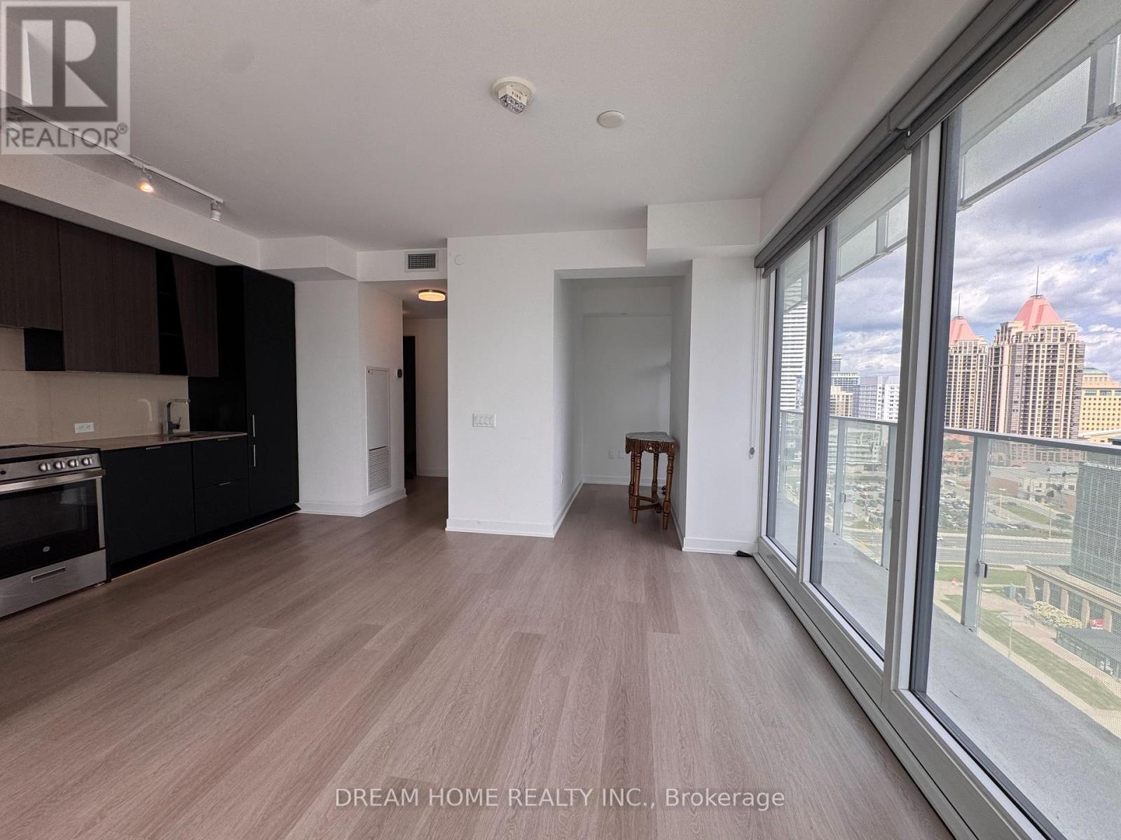 1504 - 3883 Quartz Road, Mississauga, Ontario  L5B 0M4 - Photo 6 - W13696434