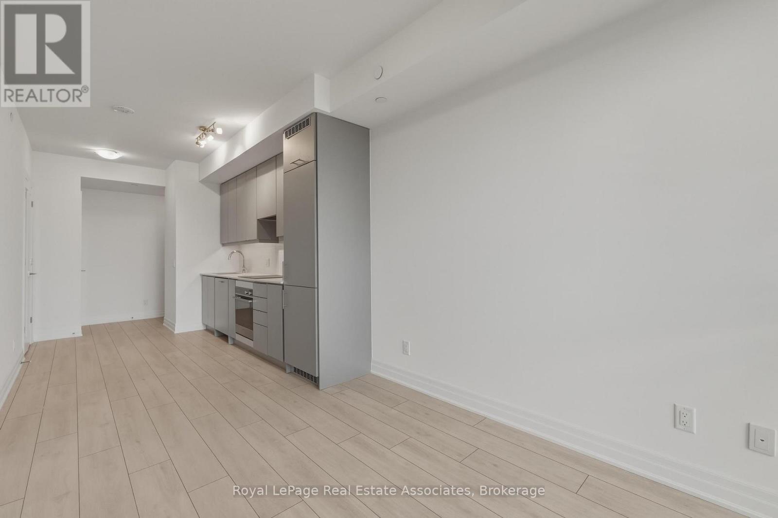 3306 - 30 Elm Drive W, Mississauga, Ontario  L5B 0N6 - Photo 10 - W13696444