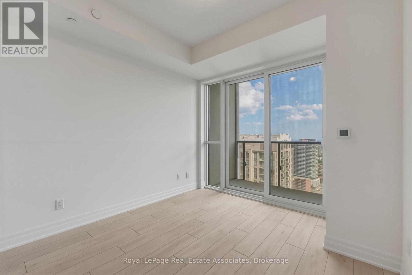 3306 - 30 Elm Drive W, Mississauga, Ontario  L5B 0N6 - Photo 8 - W13696444