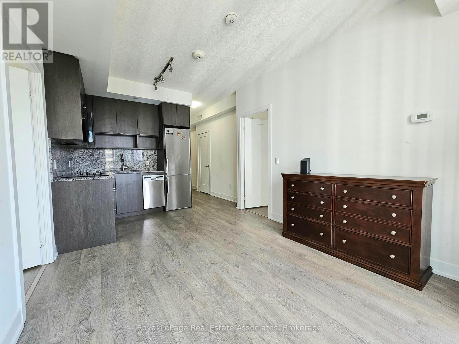 3019 - 9 Mabelle Avenue, Toronto, Ontario  M9A 0E1 - Photo 3 - W13696452