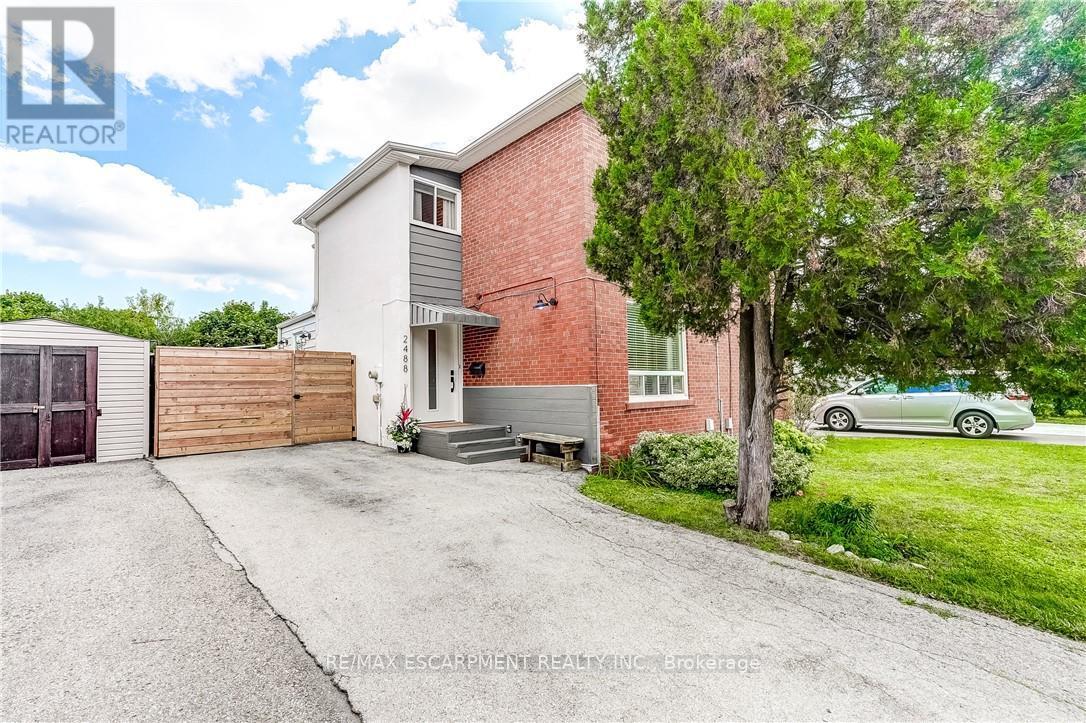 2488 BROOKHURST ROAD