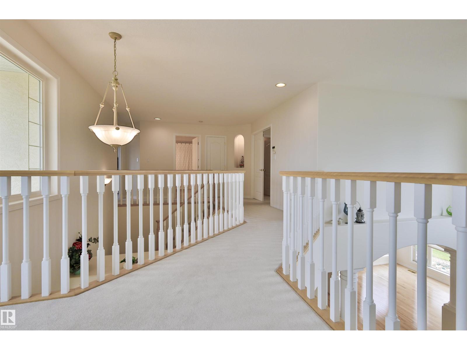 237 Darlington Cr NW, Edmonton, Alberta  T6M 2T1 - Photo 19 - E4504683