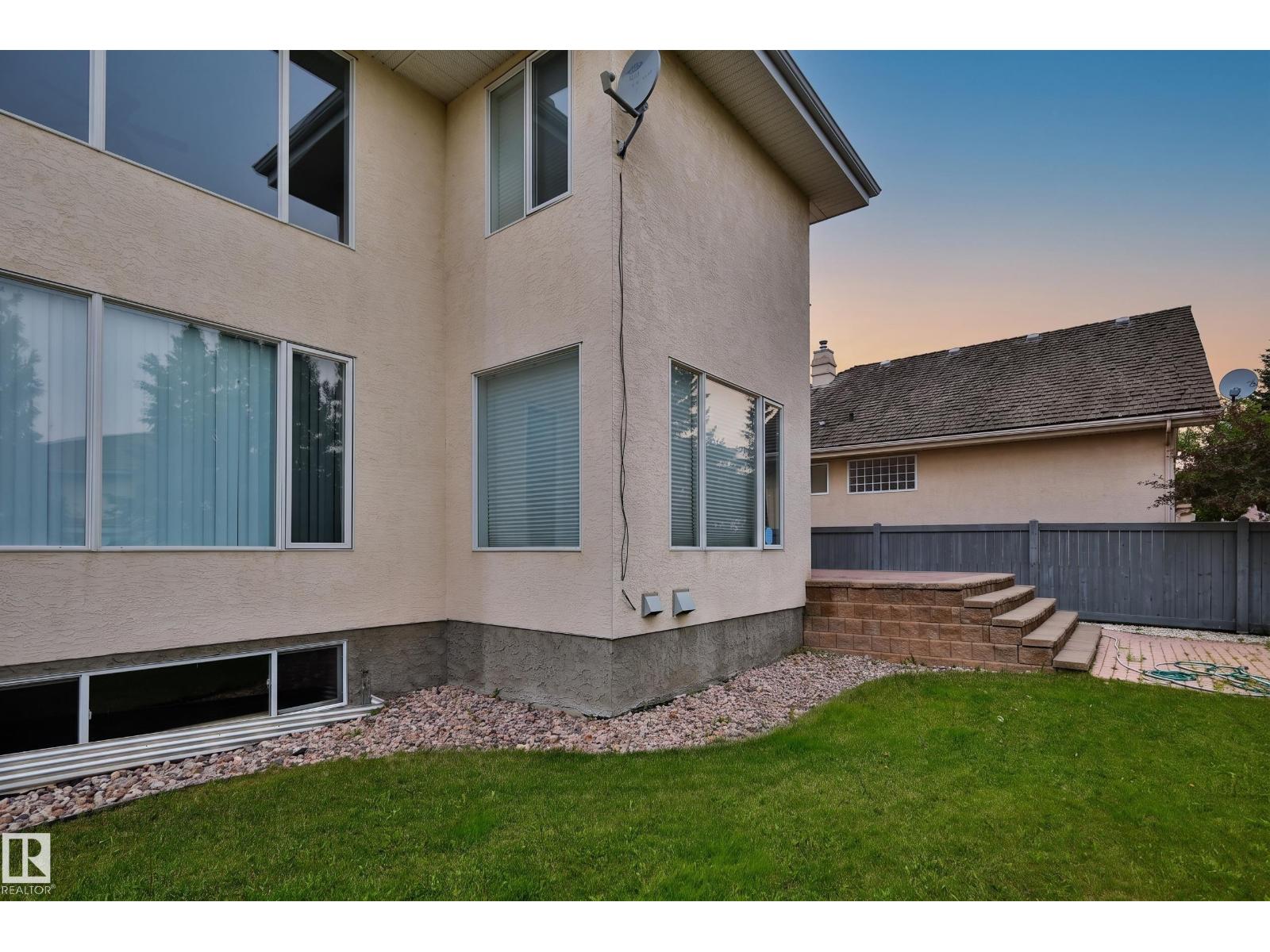 237 Darlington Cr NW, Edmonton, Alberta  T6M 2T1 - Photo 46 - E4504683