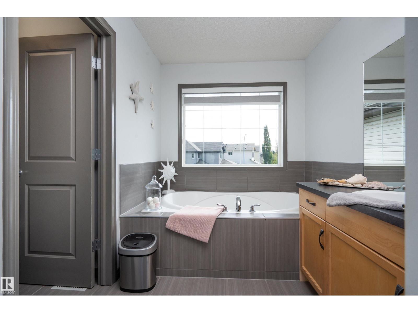 16820 57 St NW, Edmonton, Alberta  T5Y 0K4 - Photo 25 - E4504688
