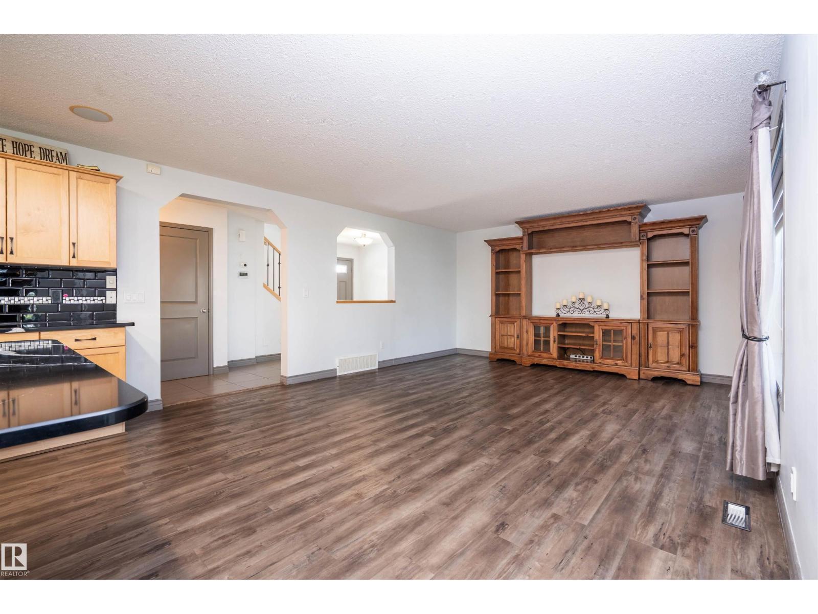 16820 57 St NW, Edmonton, Alberta  T5Y 0K4 - Photo 9 - E4504688