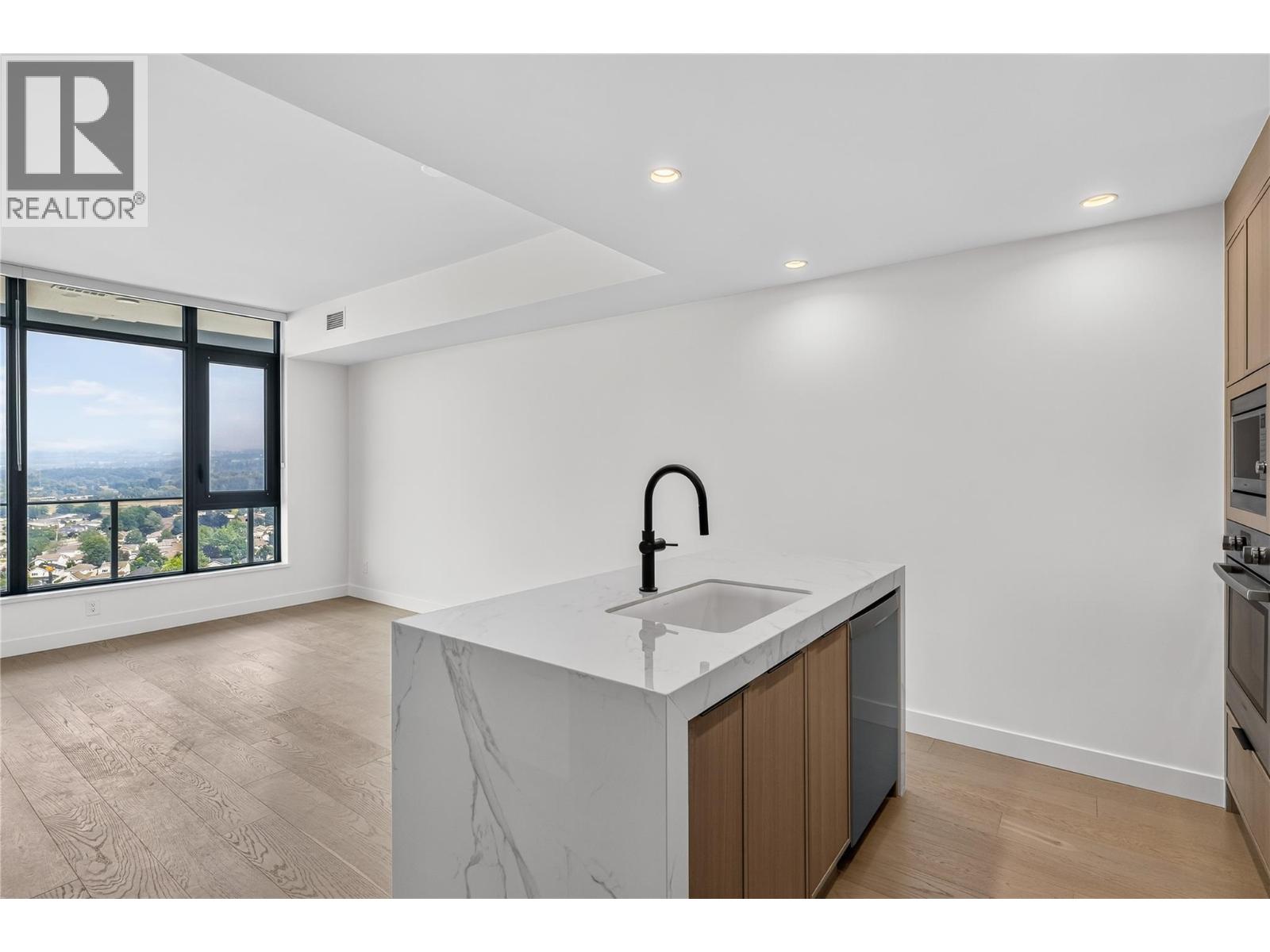 3700 Capozzi Road Unit# 1604, Kelowna, British Columbia  V1W 0J5 - Photo 3 - 10398293