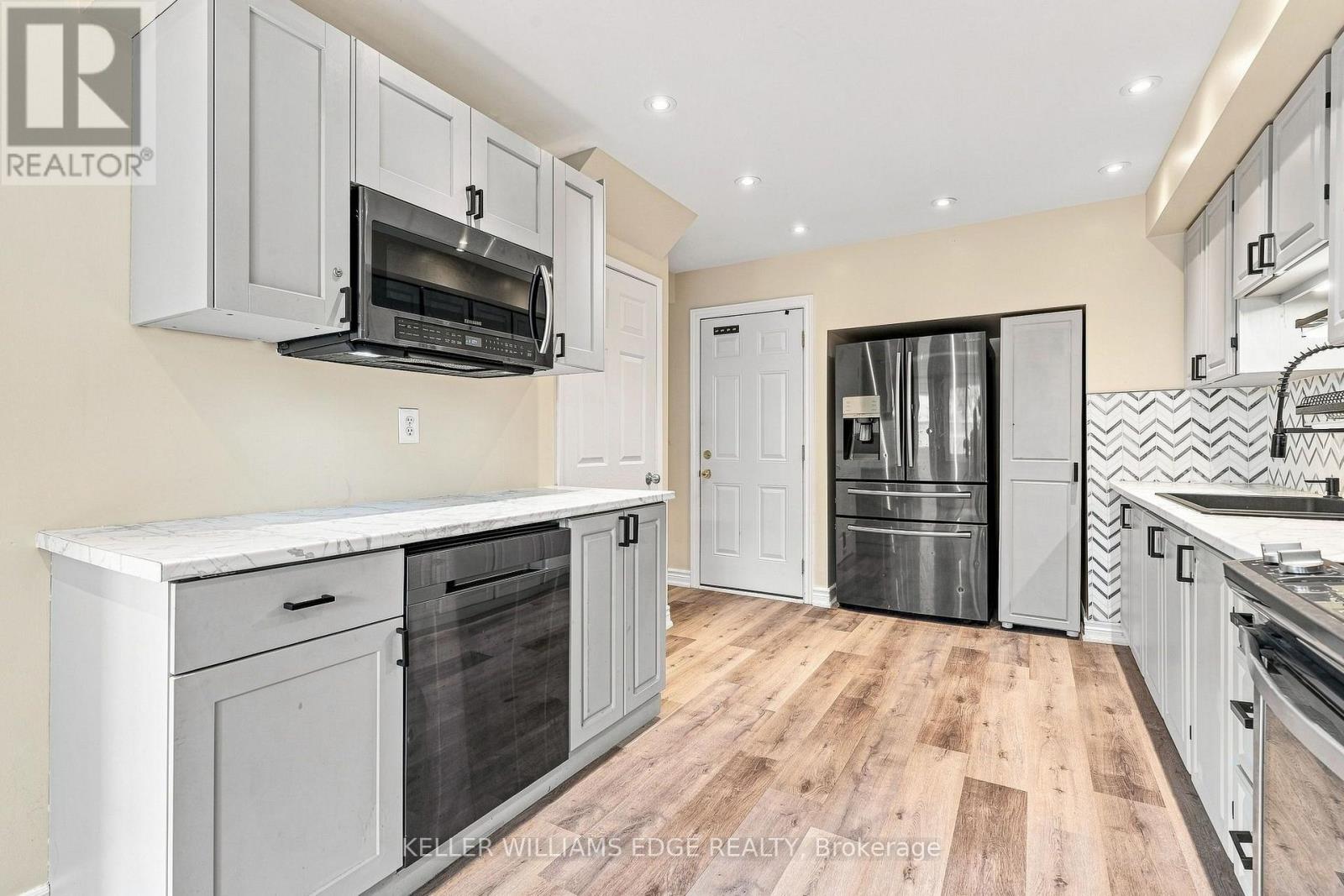 82 St. Andrews Drive, Hamilton, Ontario  L8K 6H4 - Photo 13 - X13696350