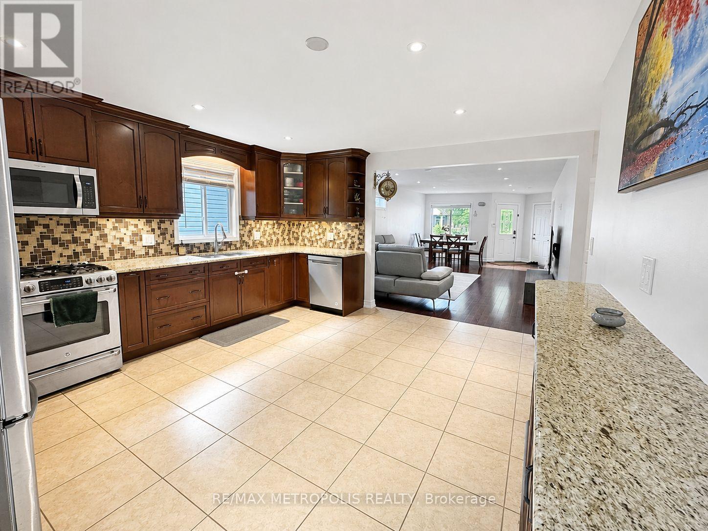 46 Whiterock Avenue, Hamilton, Ontario  L0R 1W0 - Photo 4 - X13696442