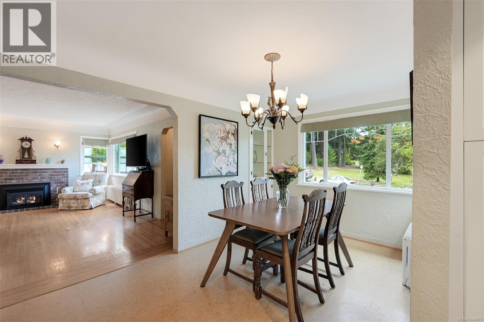 3835 Cumberland Rd, Saanich, British Columbia  V8P 3S1 - Photo 8 - 1044897
