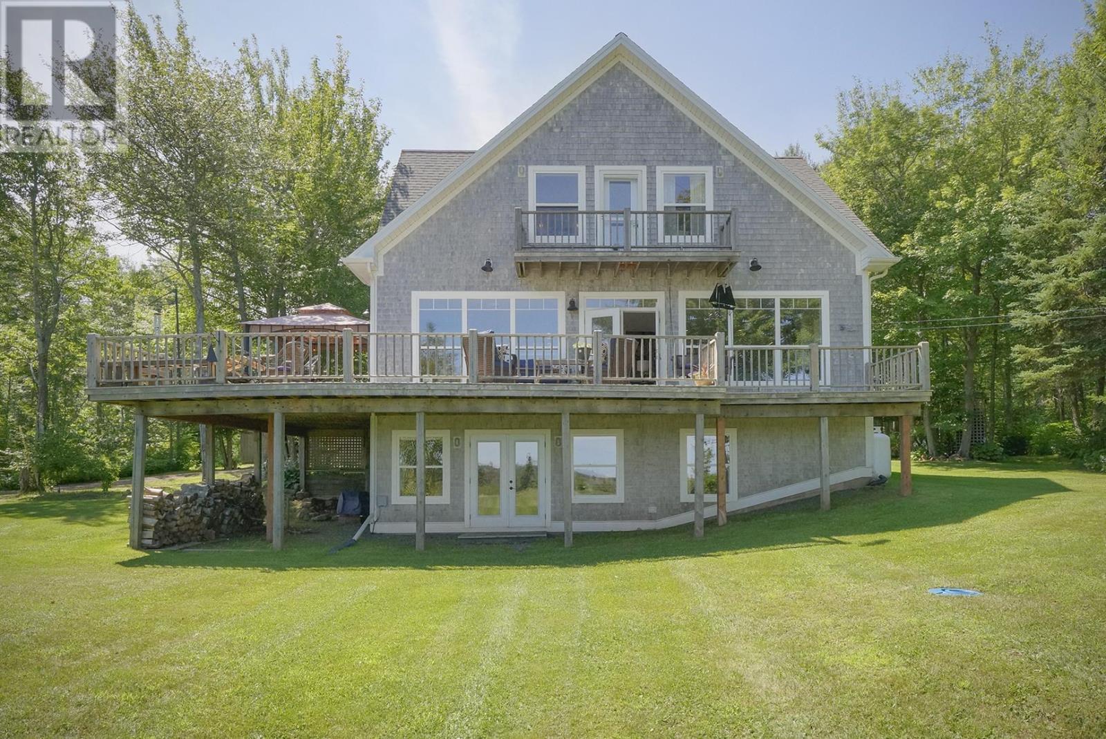 215 Buffalo Road, Rustico, Prince Edward Island  C0A 1N0 - Photo 39 - 202621120