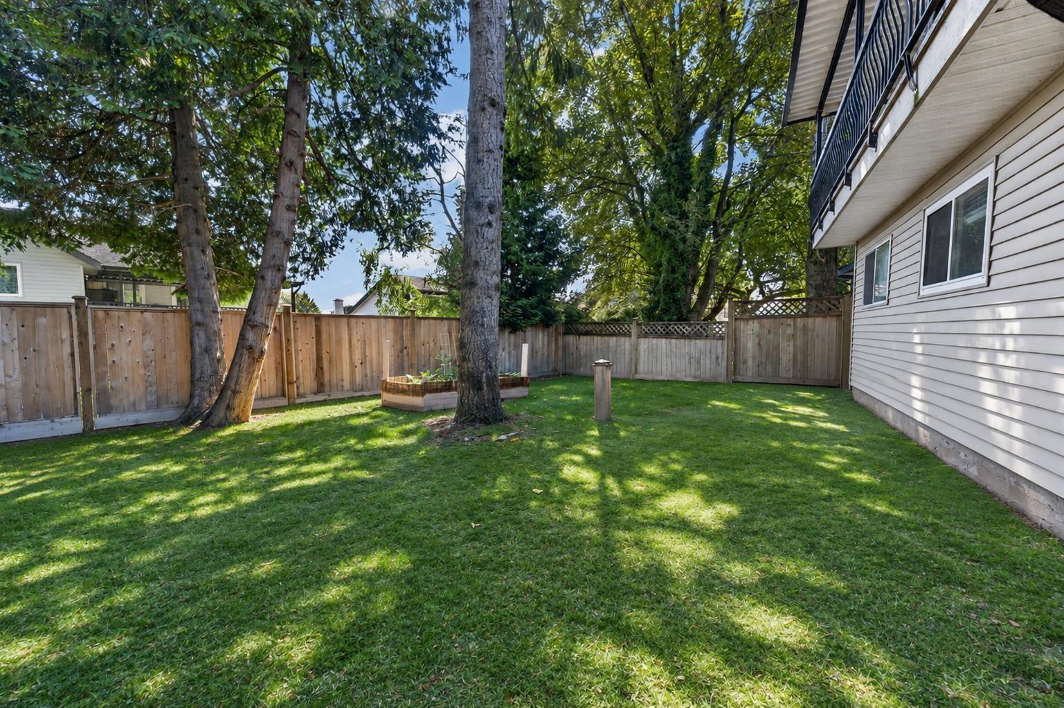 13355 65a Avenue, Surrey, British Columbia  V3W 8T2 - Photo 5 - R3155551