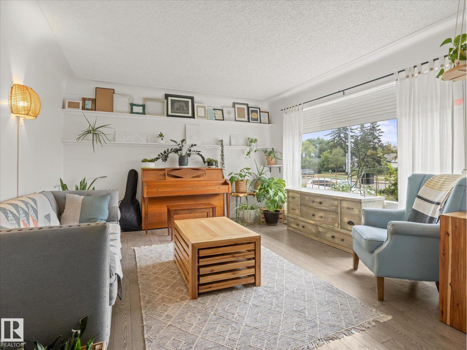 11949 St Albert Tr NW, Edmonton, Alberta  T5L 4G5 - Photo 3 - E4504690