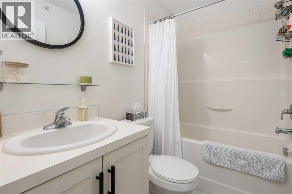 1403, 279 Copperpond Common SE, Calgary, Alberta  T2Z 1C6 - Photo 12 - A2315246