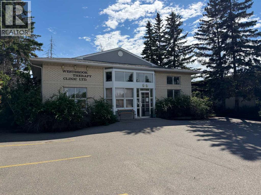 4131 Bow Trail SW, Calgary, Alberta  T3C 2E9 - Photo 3 - A2322848